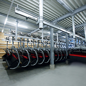 The rail-storage garaging system The rail-storage garaging system